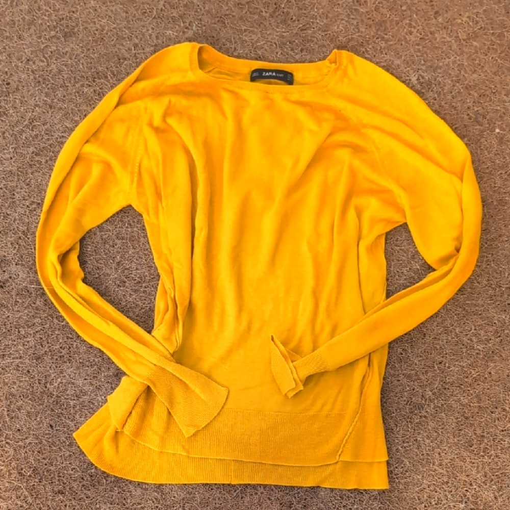 yellow/mustard knit long sleeve
